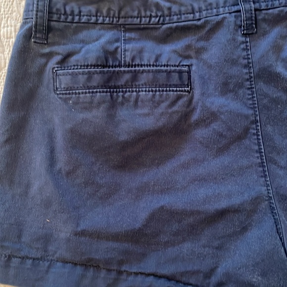 Old Navy Navy Blue Women's Navy Shorts Size 10 EUC Pockets Front and Back - Picture 4 of 6